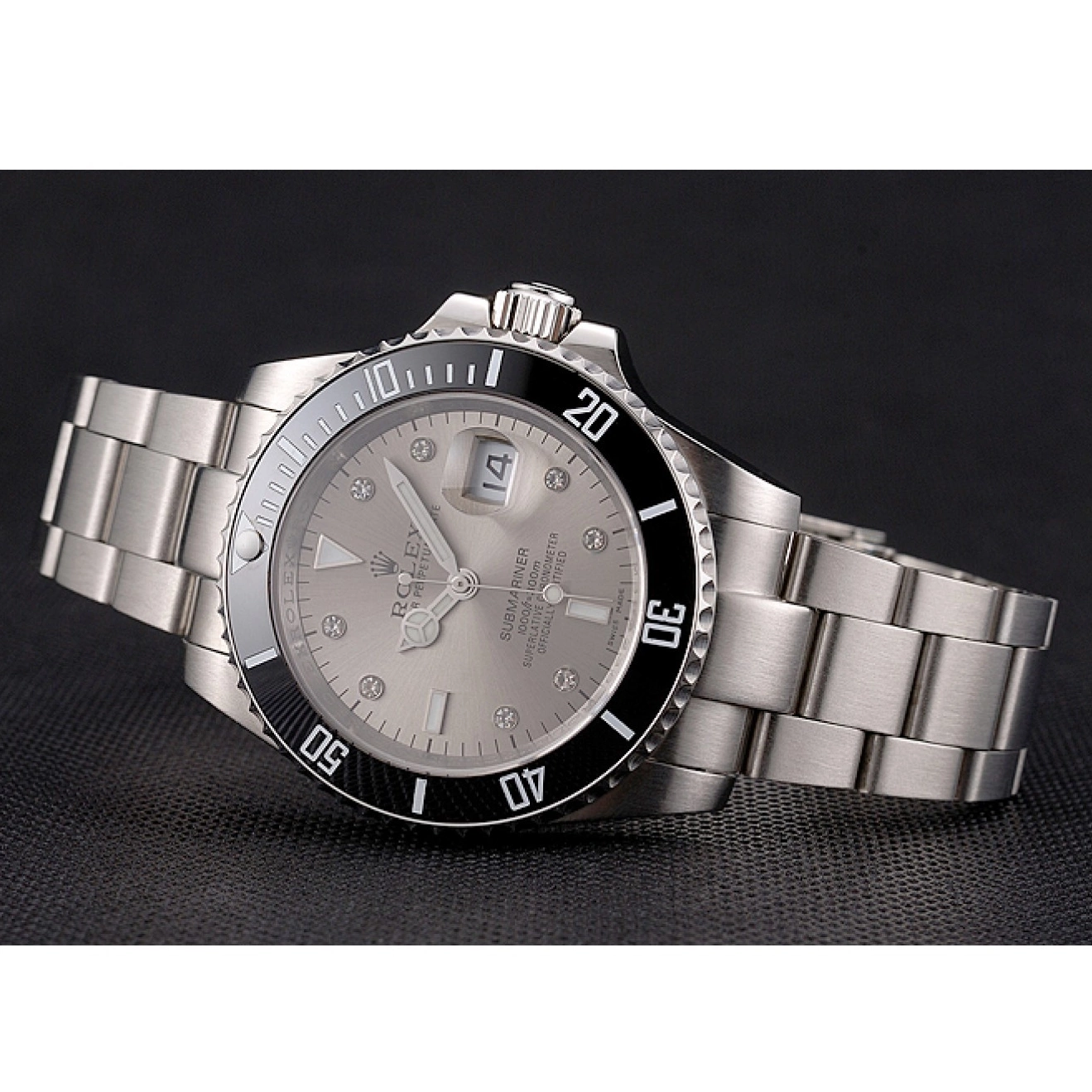 Aaa replica watch Stainless Diamond Swiss Silver Bezel Case Steel Rolex Markings Bracelet Submariner Black And Dial 0817